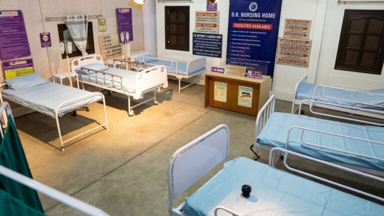 Hospital with 10 Beds shooting set