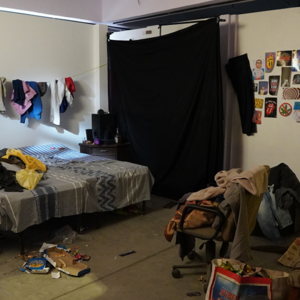 Bachelor Bedroom Setup
