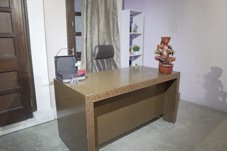 Massage Parlour Reception shooting set